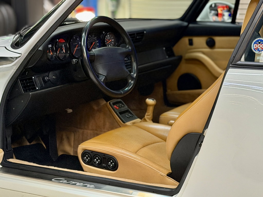 Porsche 993 Carrera