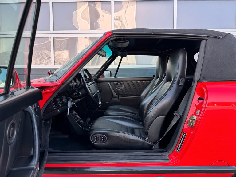 Porsche 911 Carrera 3.2