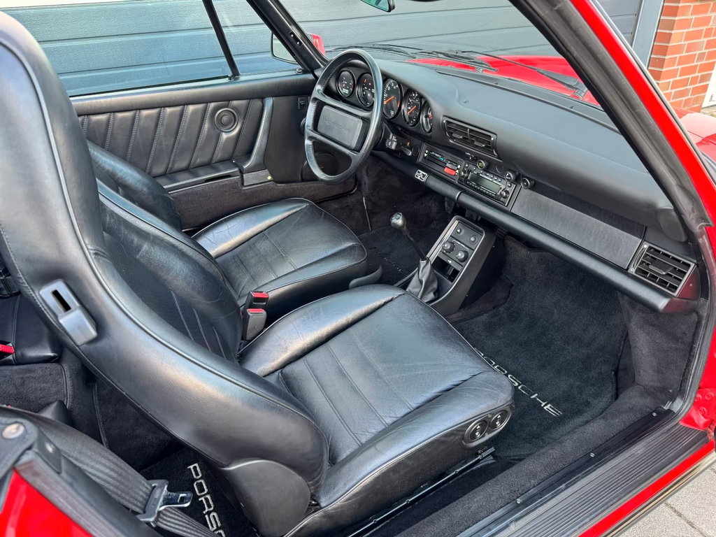 Porsche 911 Carrera 3.2