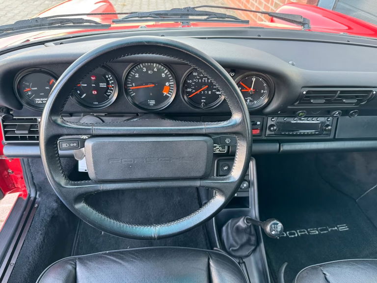 Porsche 911 Carrera 3.2