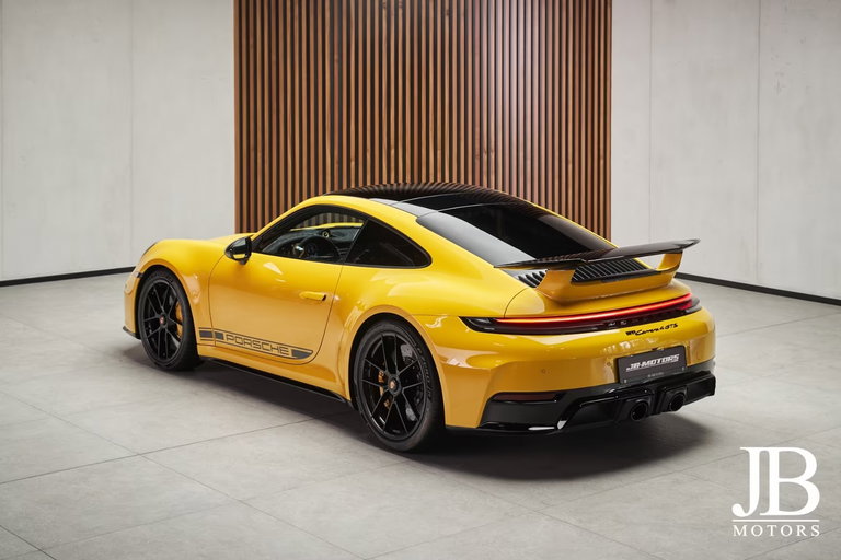 Porsche 992.2 Carrera 4 GTS