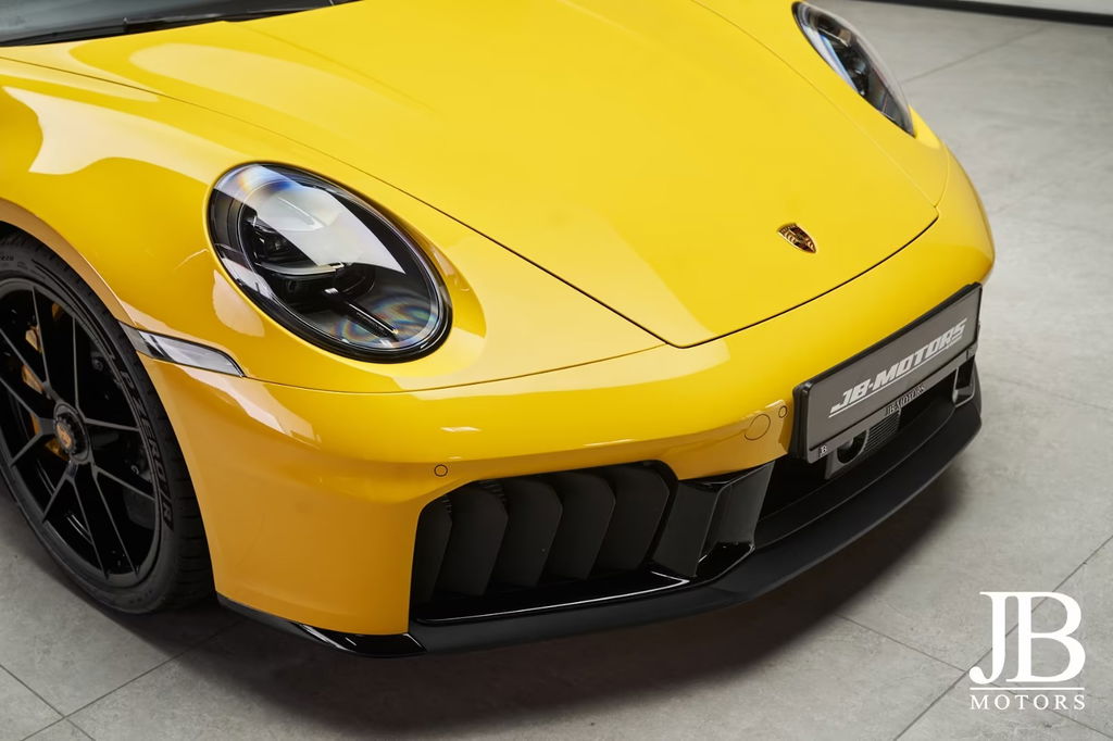 Porsche 992.2 Carrera 4 GTS