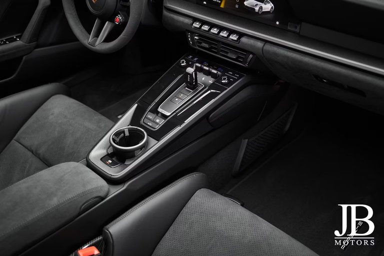 Porsche 992.2 Carrera 4 GTS