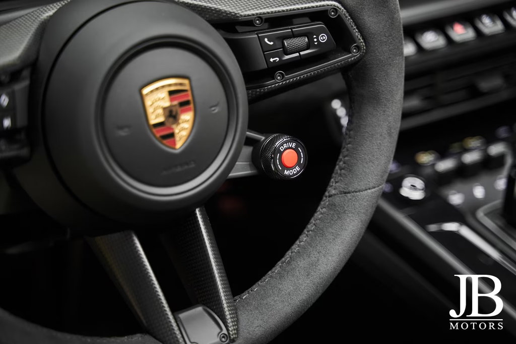 Porsche 992.2 Carrera 4 GTS