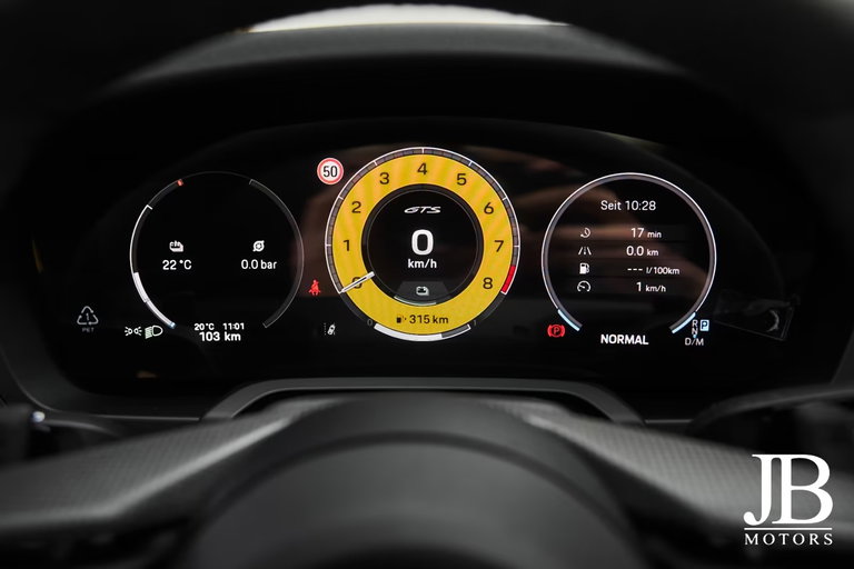 Porsche 992.2 Carrera 4 GTS