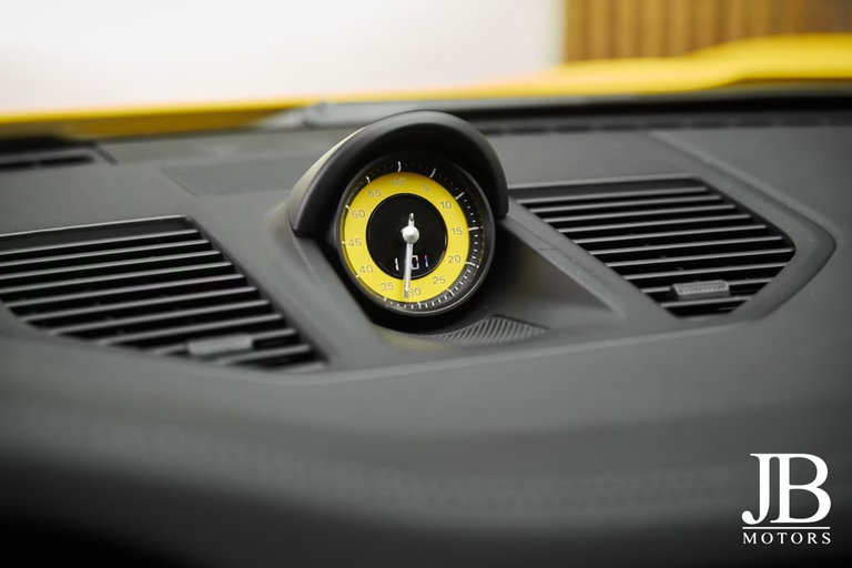 Porsche 992.2 Carrera 4 GTS