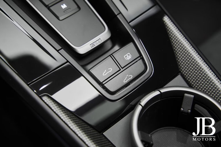 Porsche 992.2 Carrera 4 GTS