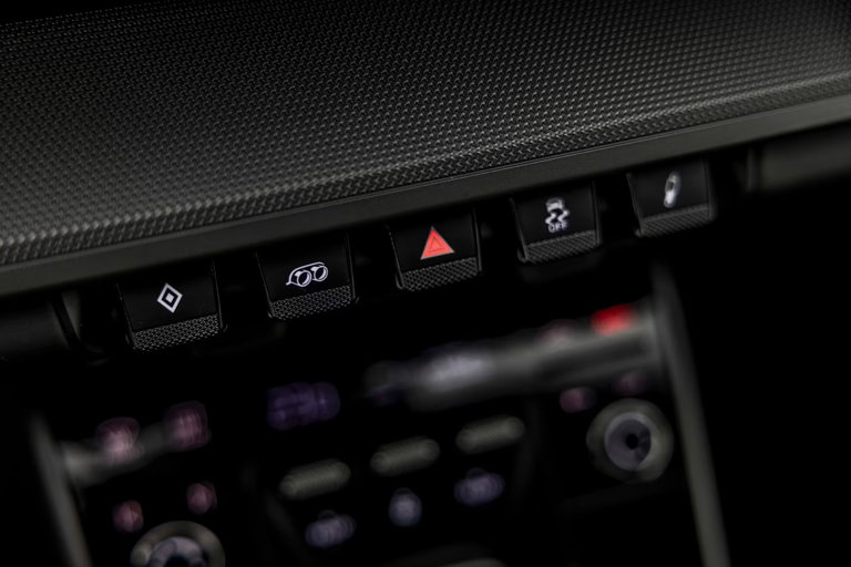 Porsche 992 Carrera 4