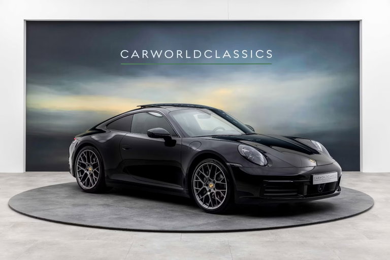 Porsche 992 Carrera 4