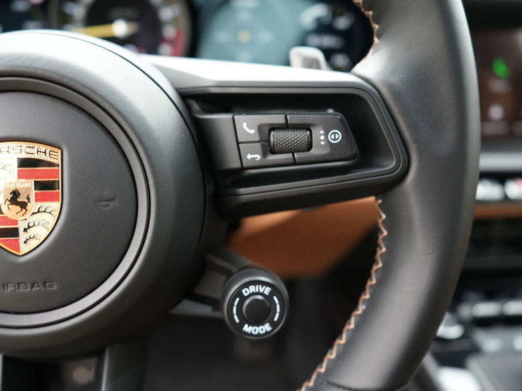 Porsche 992 GT3 Touring