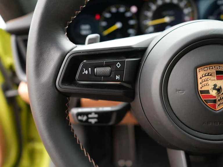 Porsche 992 GT3 Touring