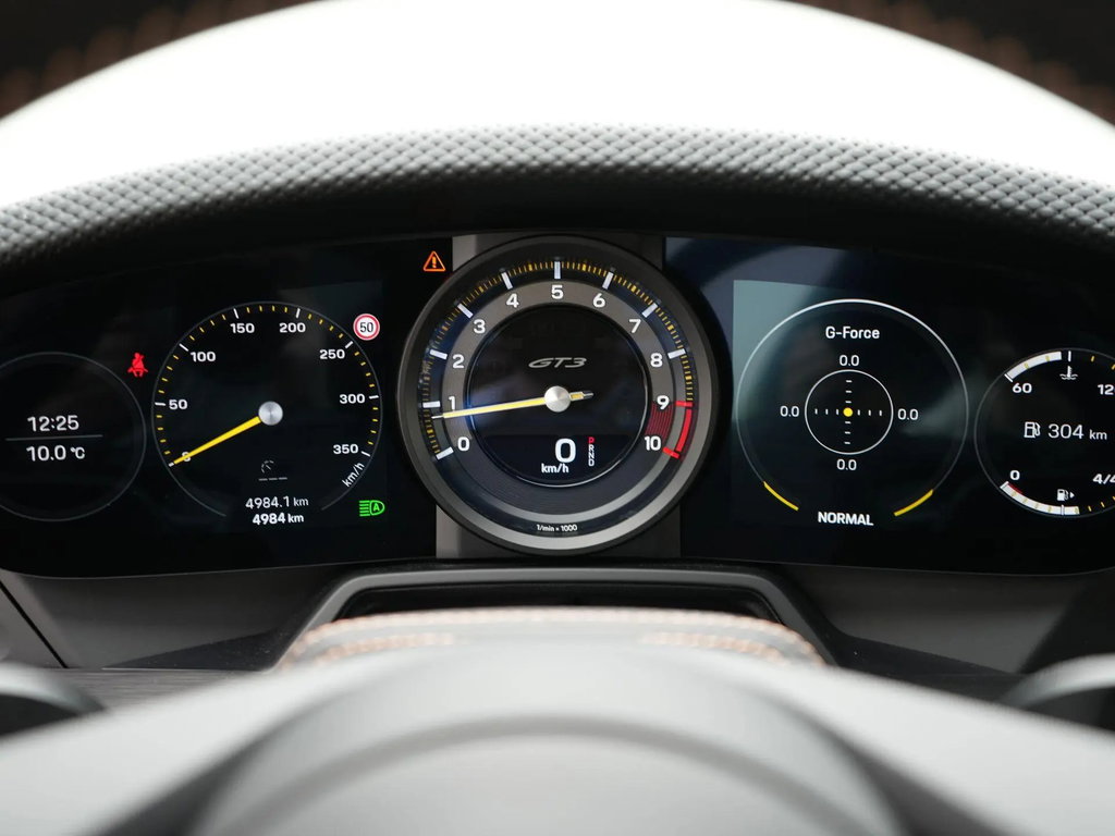 Porsche 992 GT3 Touring