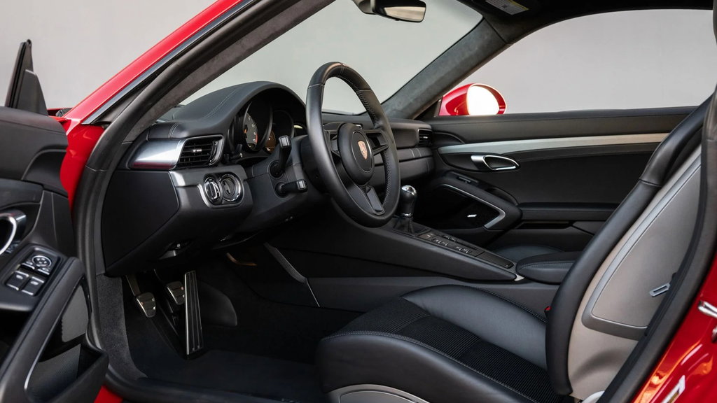 Porsche 991.2 GT3 Touring