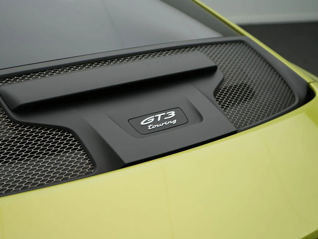 Porsche 992 GT3 Touring