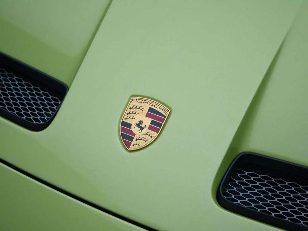 Porsche 992 GT3 Touring