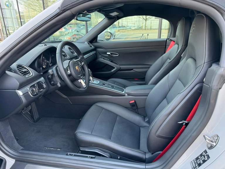 Porsche 718 Boxster Style Edition