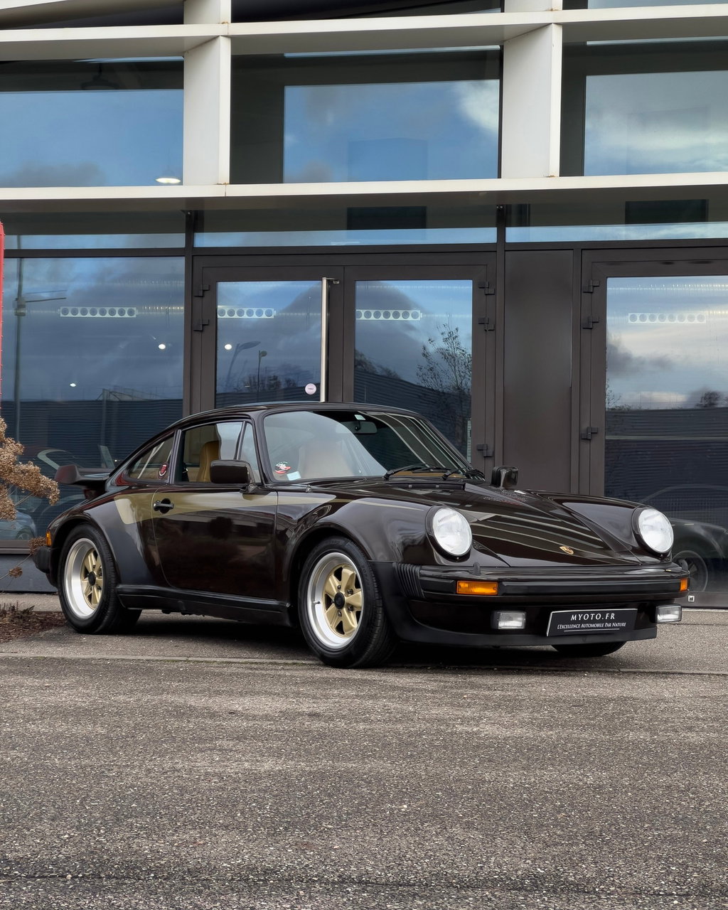 Porsche 928 S4