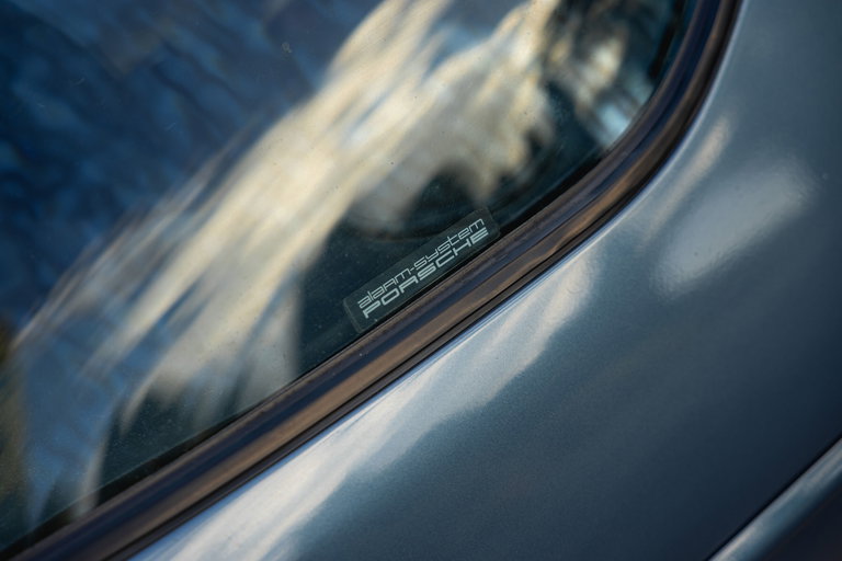 Porsche 928 S4