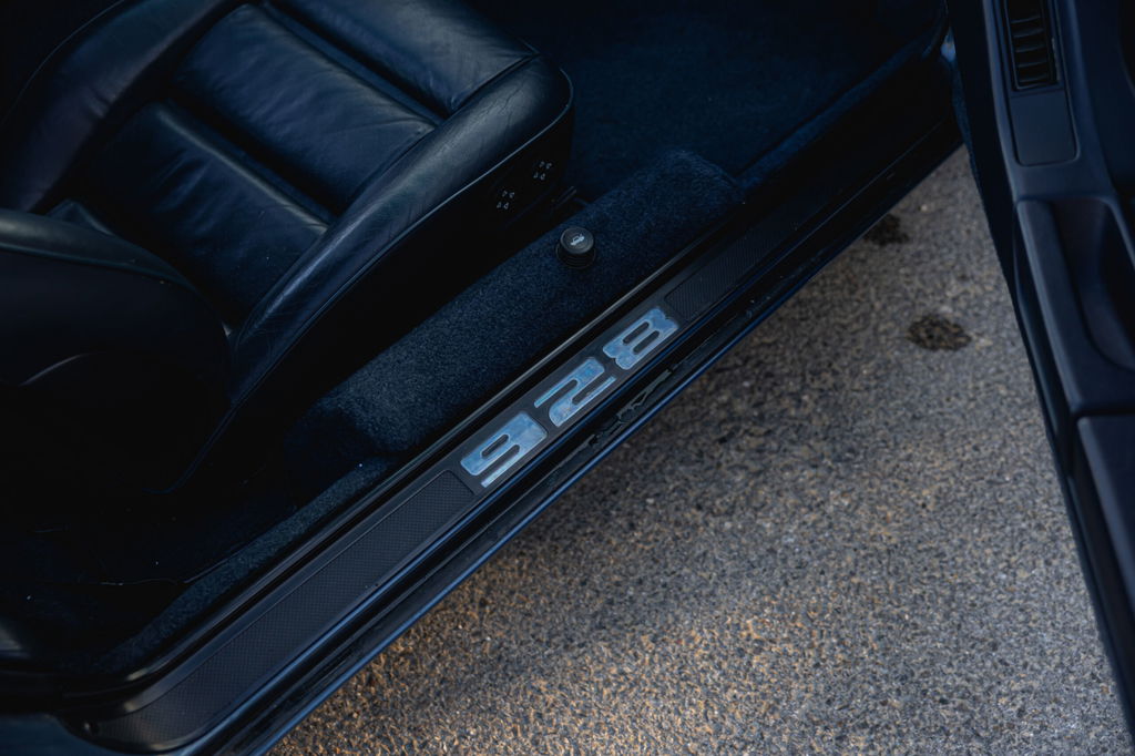 Porsche 928 S4