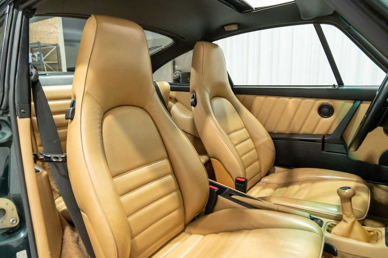 Porsche 964 Carrera 4