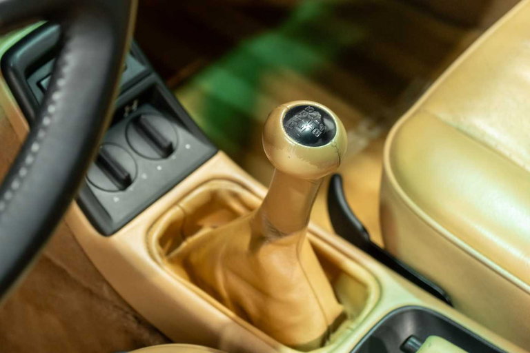 Porsche 964 Carrera 4