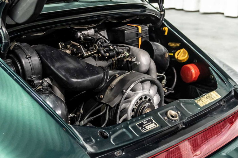 Porsche 964 Carrera 4