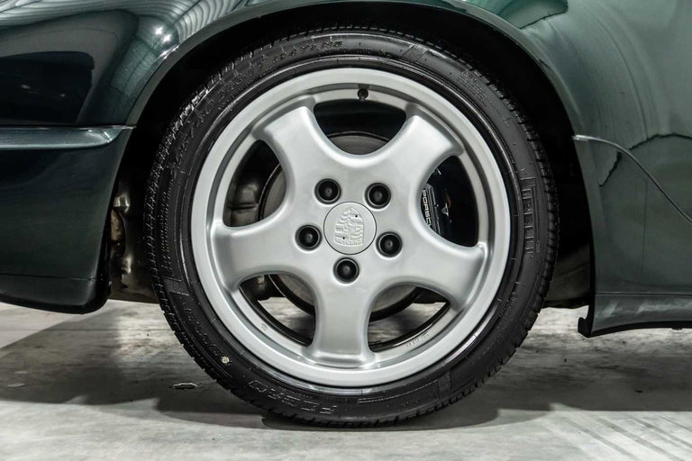 Porsche 964 Carrera 4