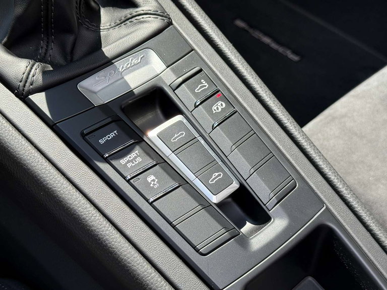 Porsche 981 Boxster Spyder