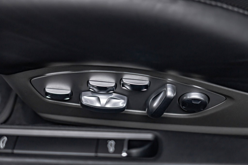 Porsche 991 Carrera 4 GTS