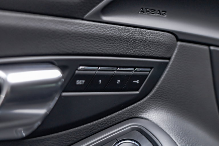 Porsche 991 Carrera 4 GTS