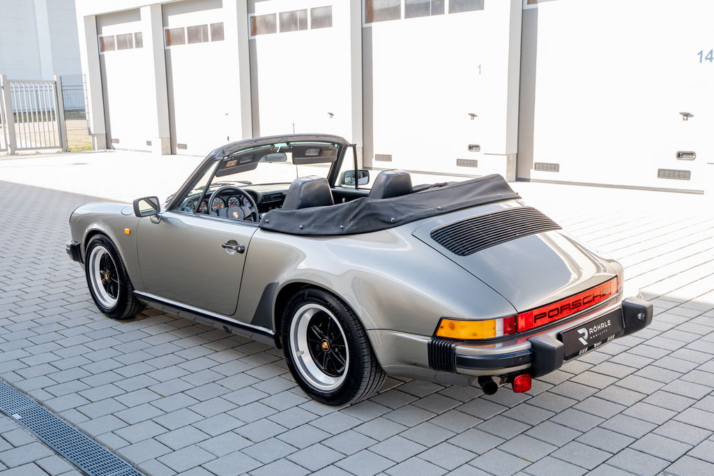 Porsche 911 Carrera 3.2