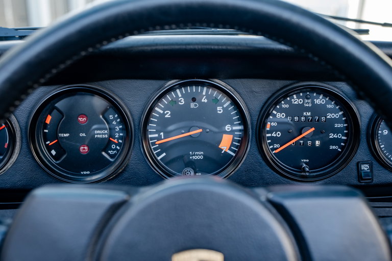 Porsche 911 Carrera 3.2