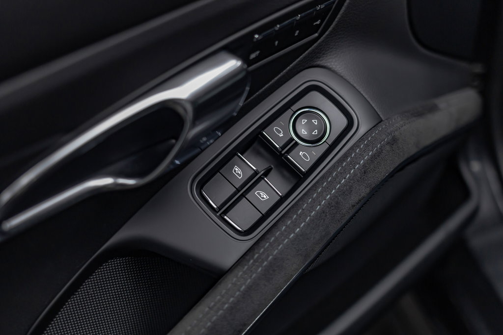 Porsche 991 Carrera 4 GTS