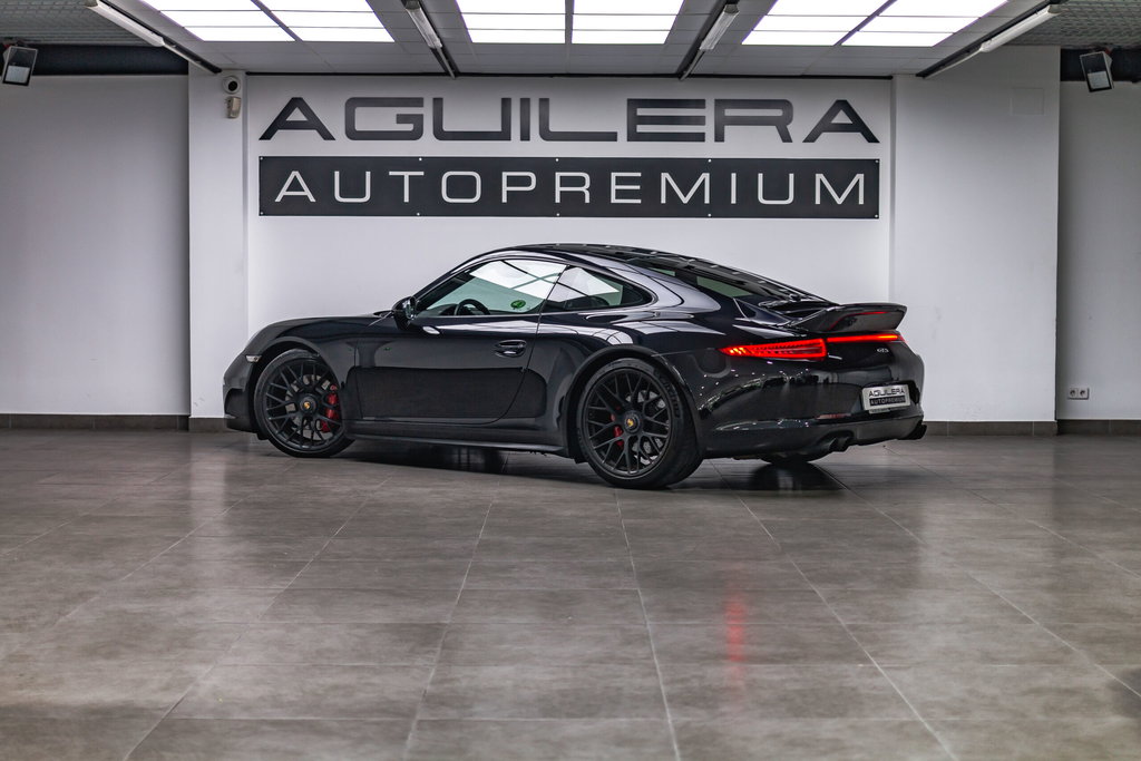 Porsche 991 Carrera 4 GTS