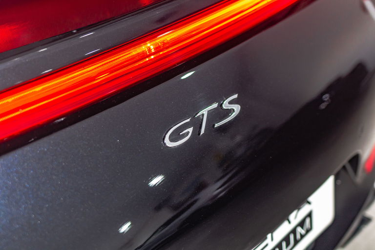 Porsche 991 Carrera 4 GTS