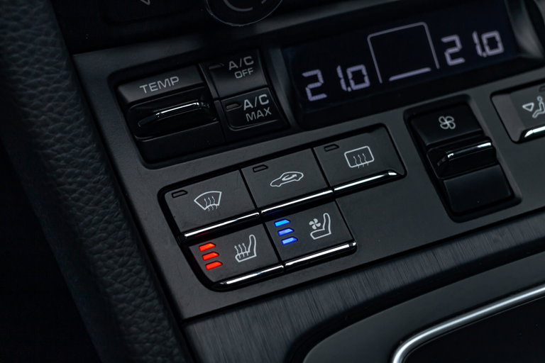 Porsche 991 Carrera 4 GTS