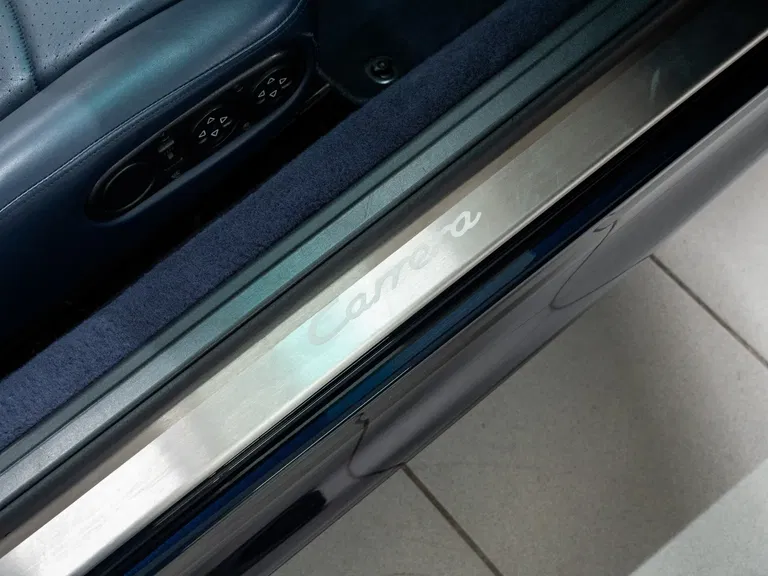 Porsche 993 Carrera 4S