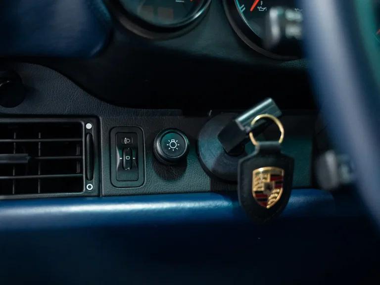 Porsche 993 Carrera 4S