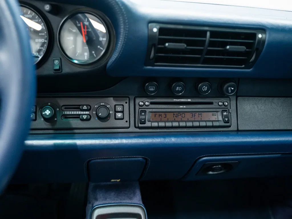 Porsche 993 Carrera 4S