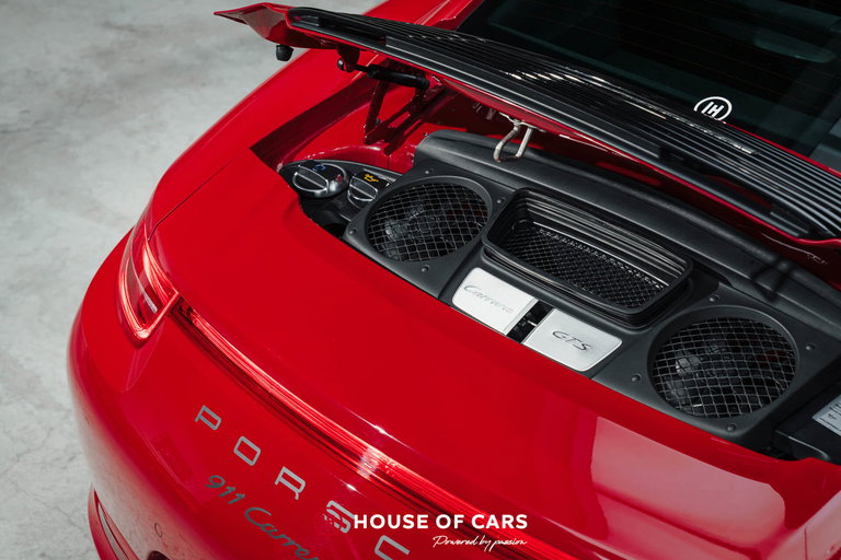 Porsche 991 Carrera 4 GTS