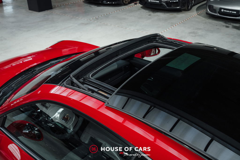 Porsche 991 Carrera 4 GTS