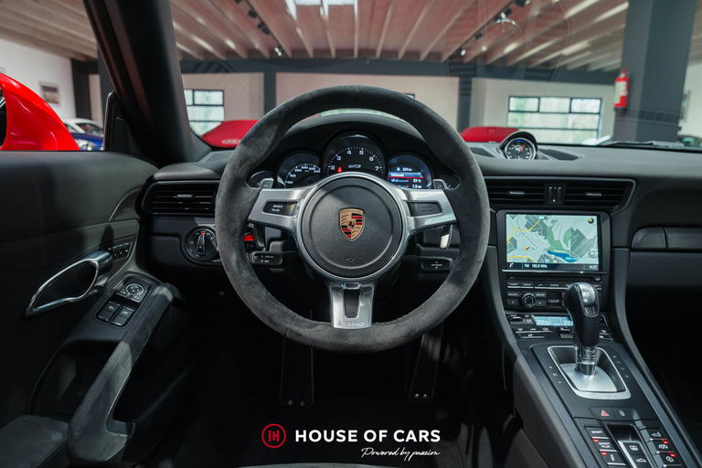 Porsche 991 Carrera 4 GTS