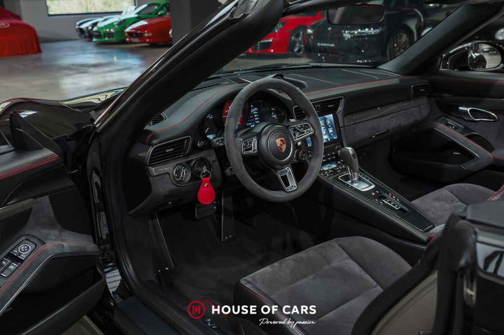 Porsche 991.2 Carrera GTS