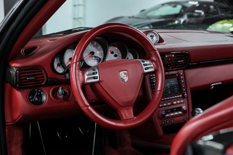 Porsche 718 Cayman GT4 RS