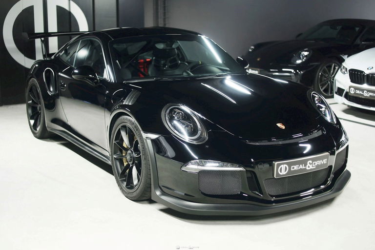 Porsche 718 Cayman GT4 RS