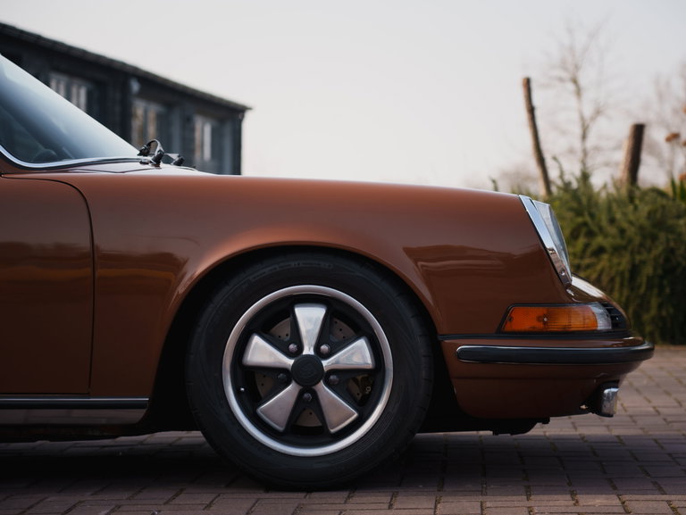 Porsche 911 T