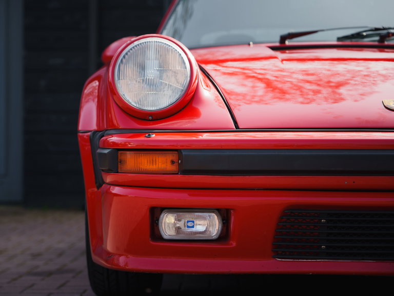 Porsche 911 Turbo 3.3