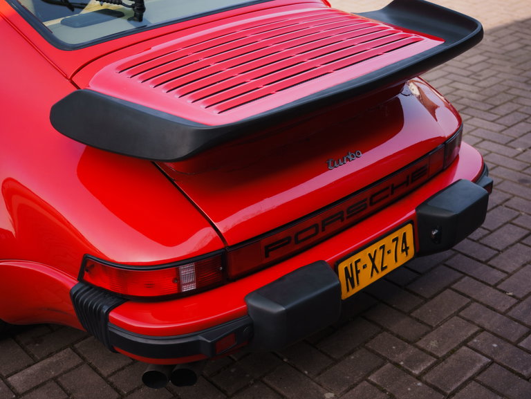 Porsche 911 Turbo 3.3