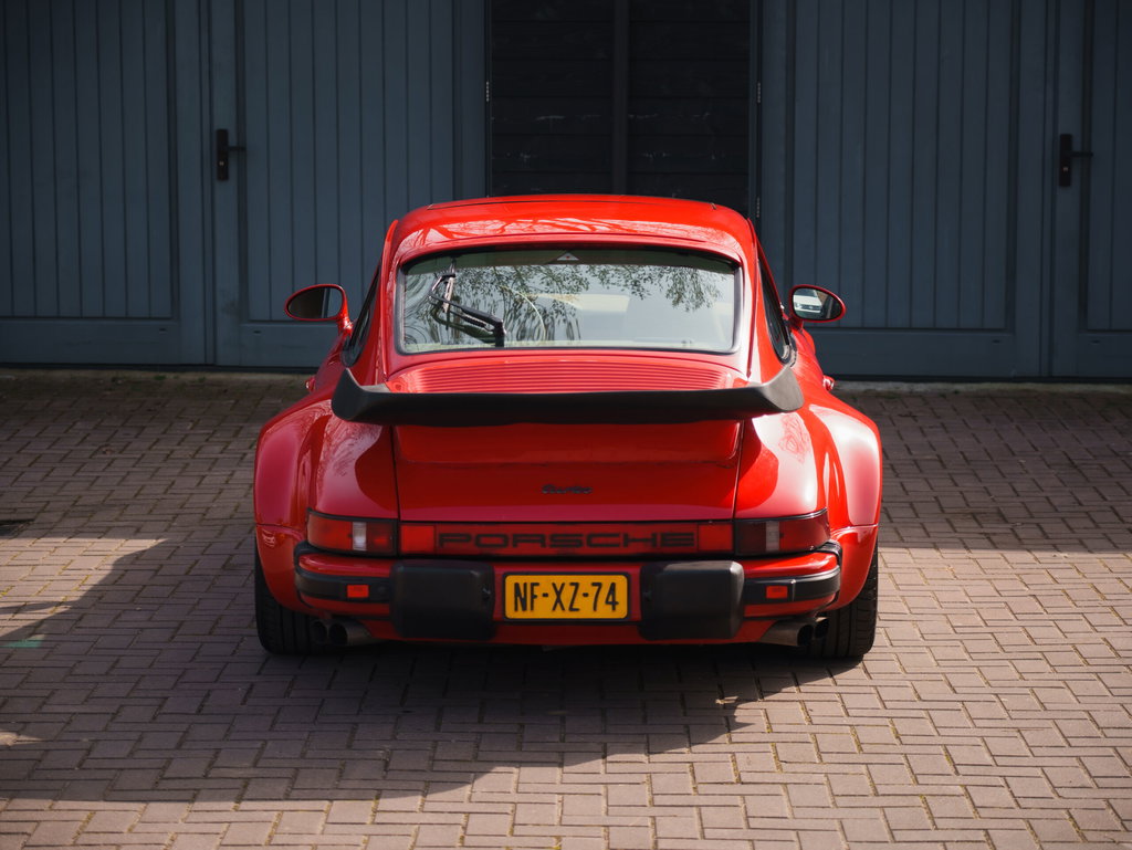 Porsche 911 Turbo 3.3
