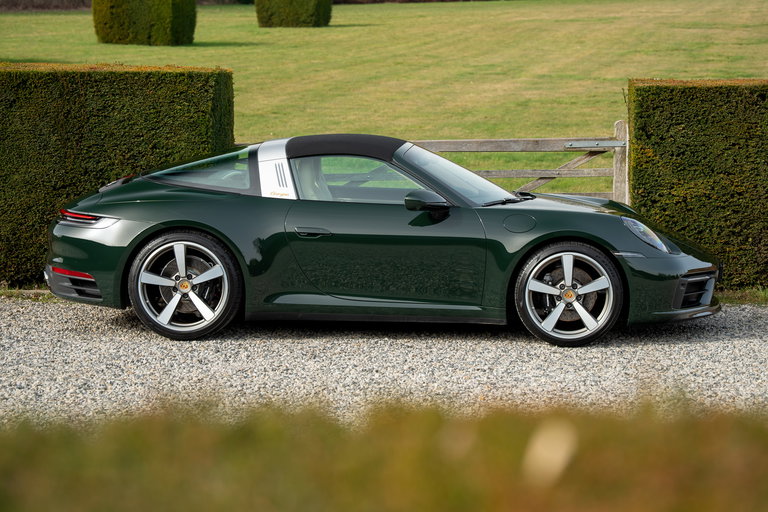 Porsche 992 Heritage Design Edition